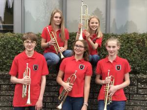 Trompete: Marie-Lena, Finja Lukas, Mette, Pia