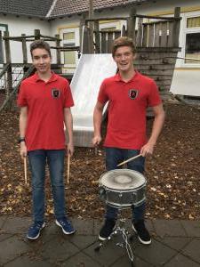 Schlagzeug: Jannik, Maris